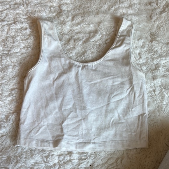 White Pink Sleeveless Crop Tank Top Graphic NWOT - Picture 3 of 4